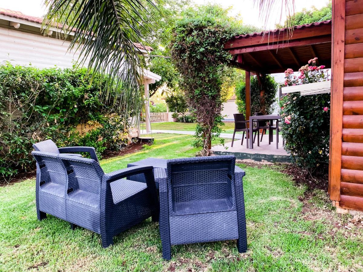 Etzel Tami Hospitality Hotel Neot Golan Exterior foto