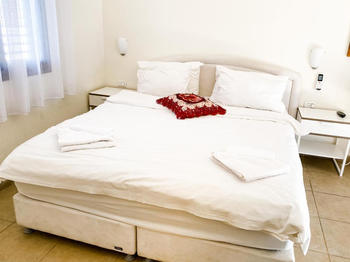 Etzel Tami Hospitality Hotel Neot Golan Exterior foto