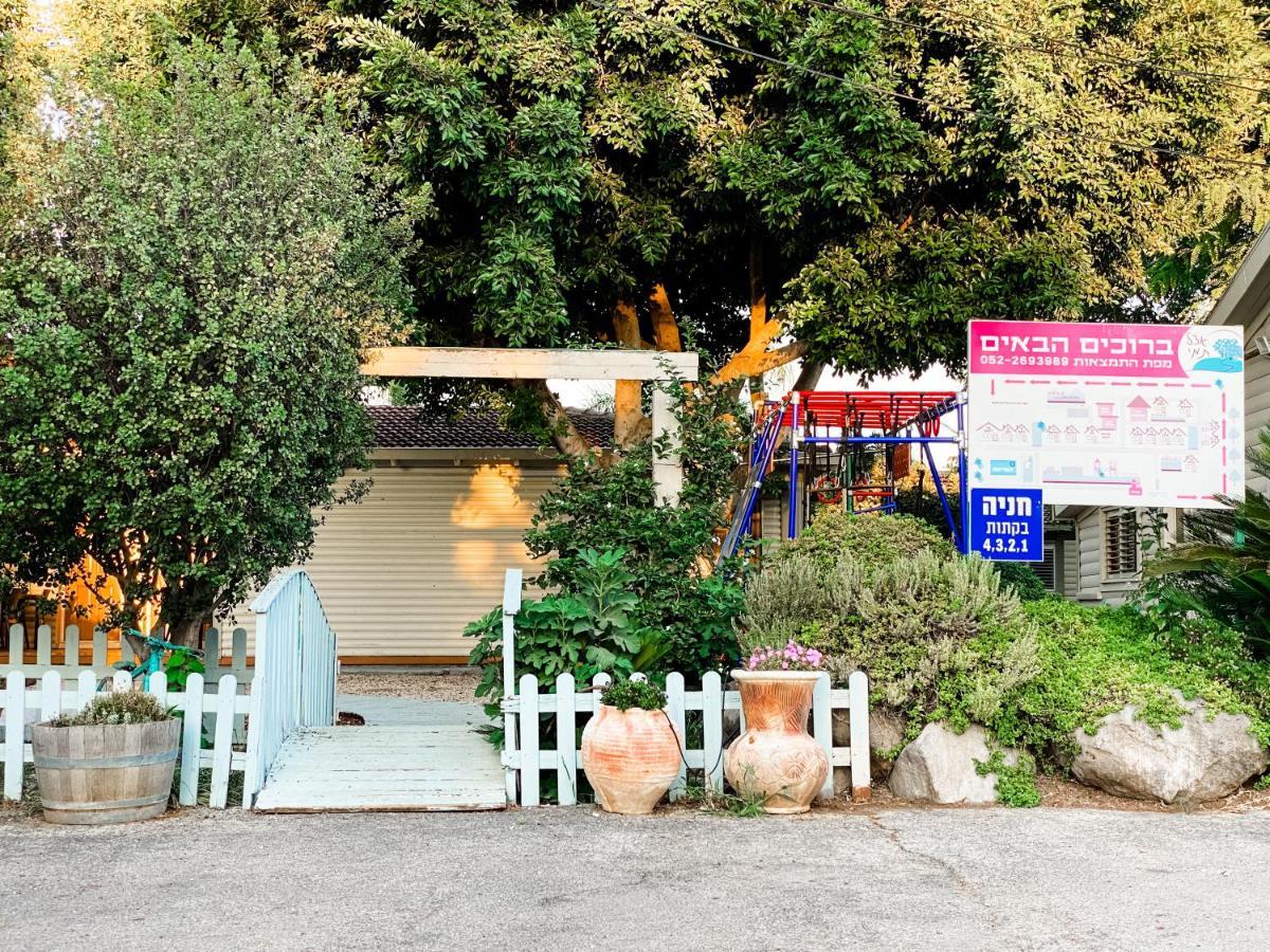 Etzel Tami Hospitality Hotel Neot Golan Exterior foto