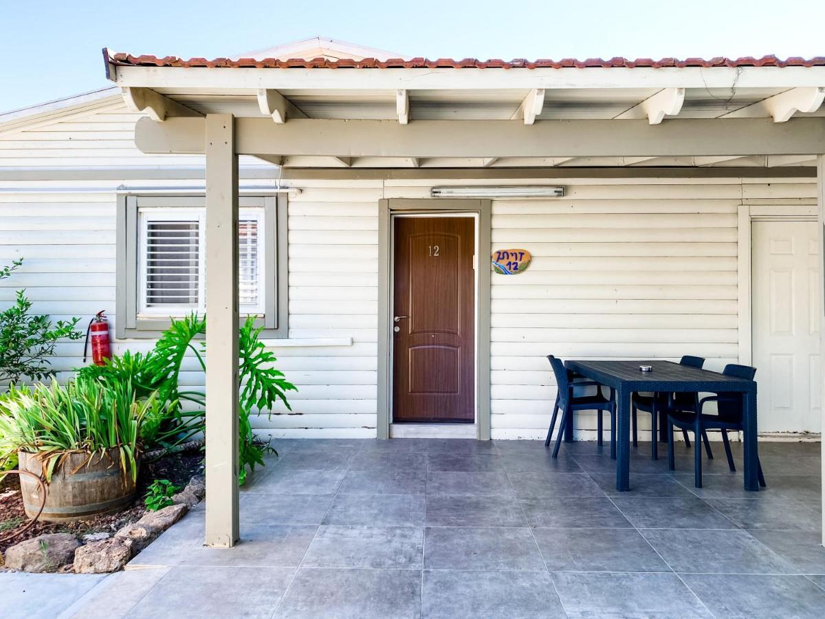 Etzel Tami Hospitality Hotel Neot Golan Exterior foto
