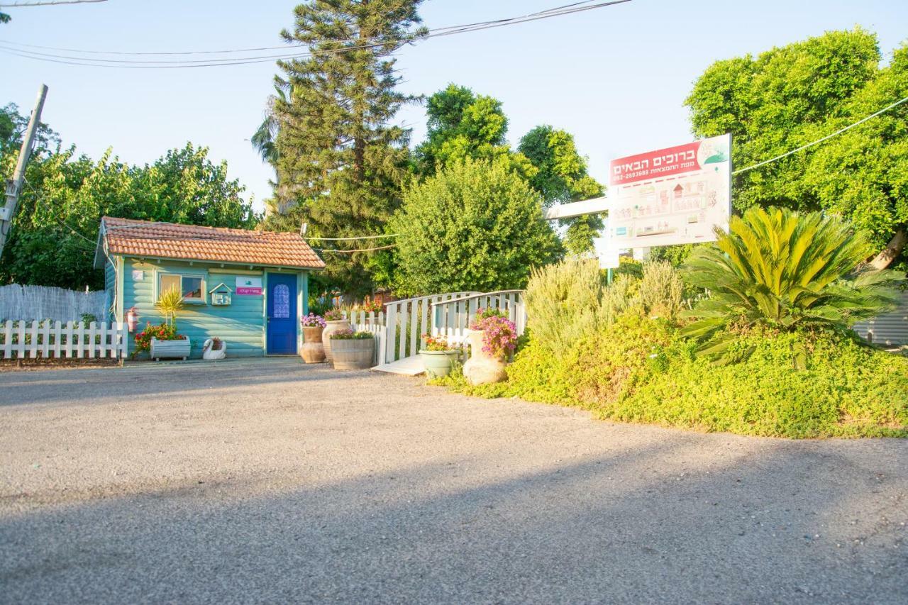 Etzel Tami Hospitality Hotel Neot Golan Exterior foto